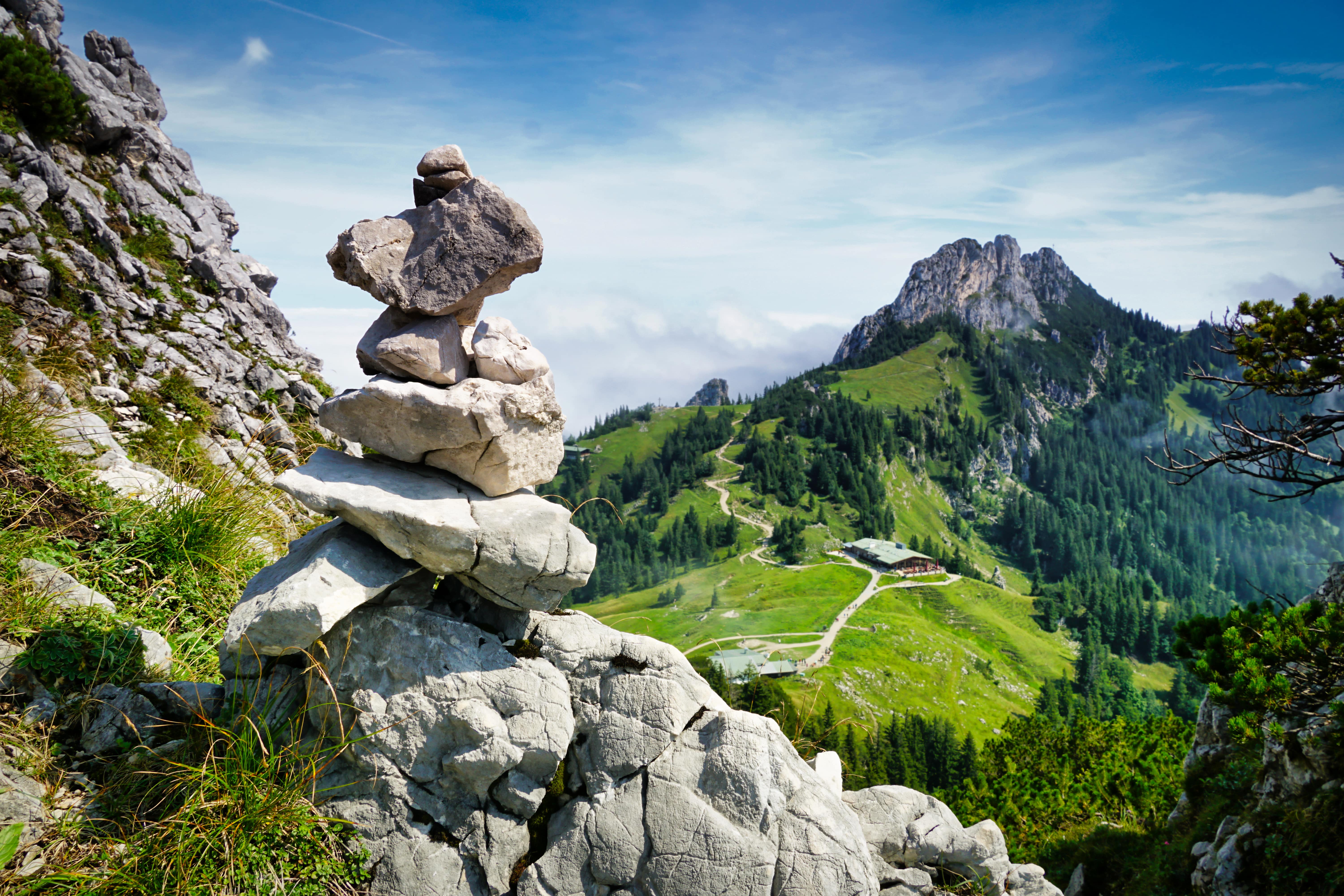 Ausblick auf die SonnenAlm und den Gipfel der Kampenwand @H. Reiter