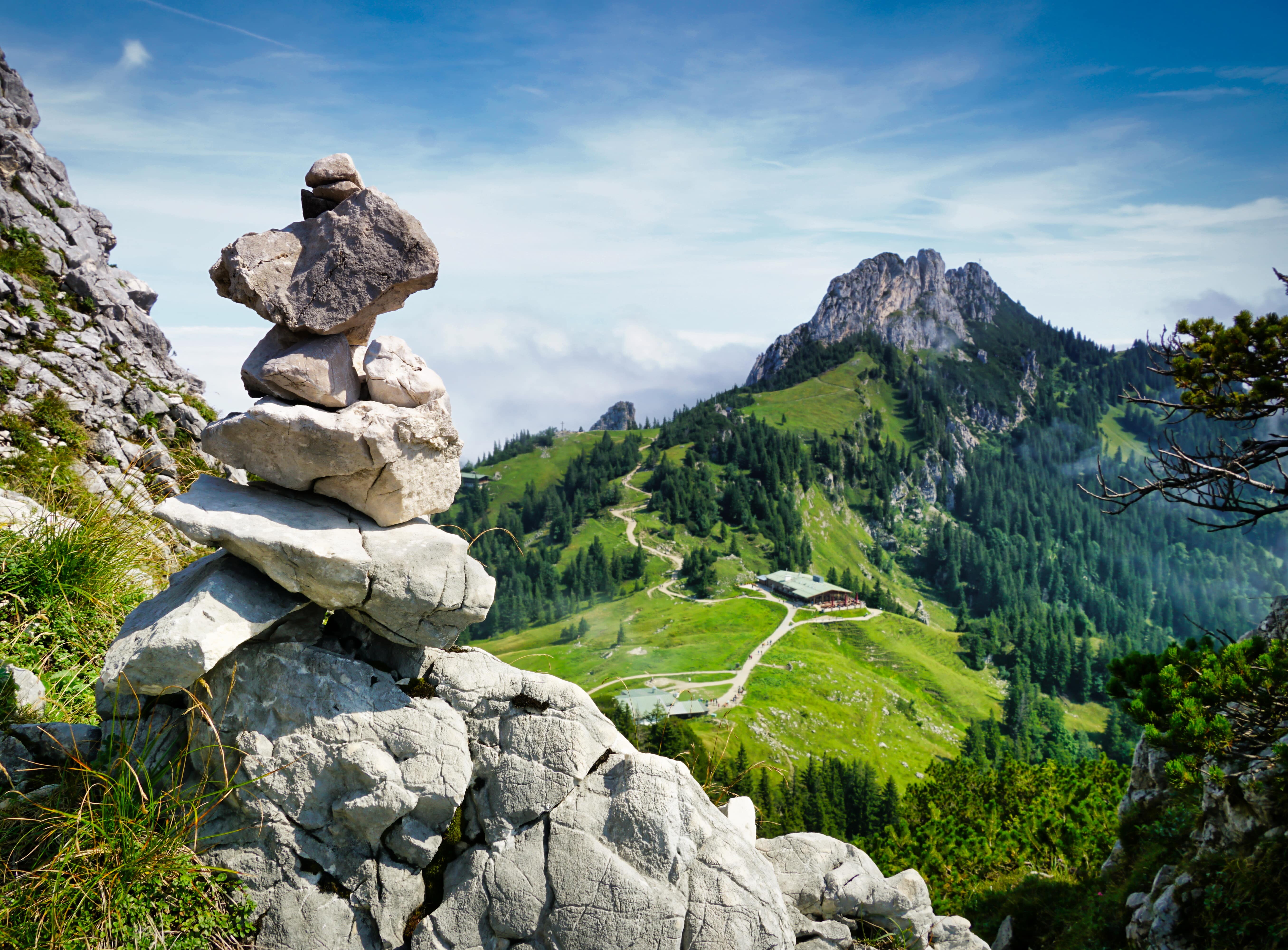 Ausblick auf die SonnenAlm und den Gipfel der Kampenwand @H. Reiter